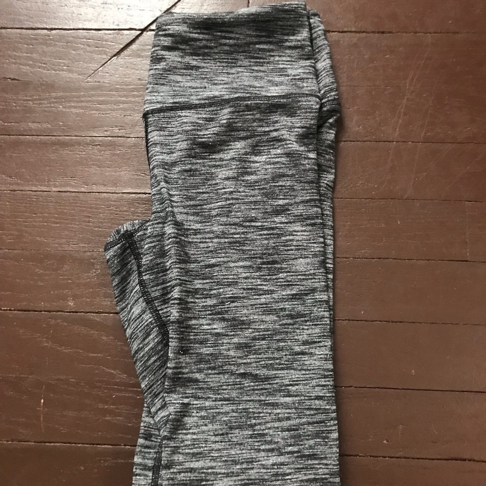Victoria’s Secret sport leggings